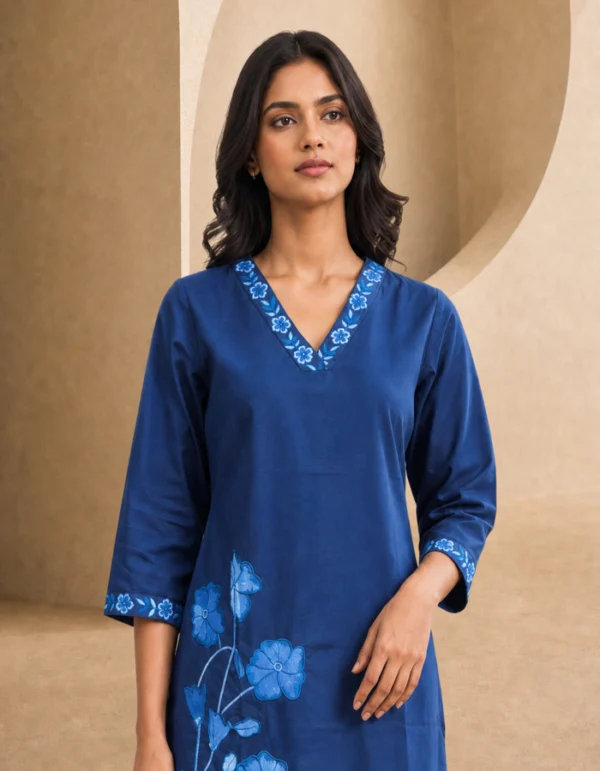 blue+embroidery+suit+-+New+Group+(2)