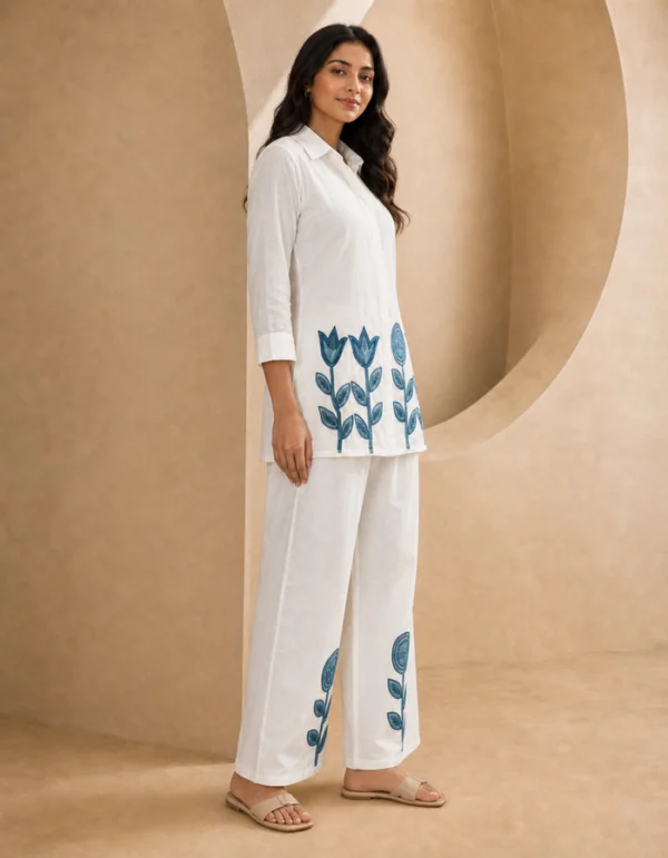 white+(3) white+(3)